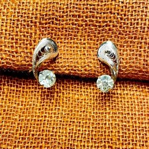 Vintage Ann Lee Silver Filigree and Rhinestone Screw Back Earrings